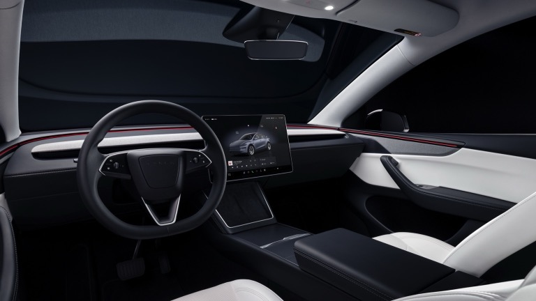 TESLA Model Y Premium Allradantrieb